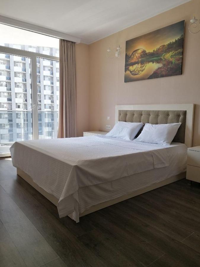 City Centre Appartement Batoemi Buitenkant foto